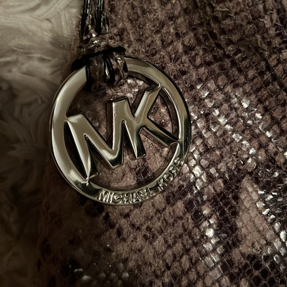 MK animal print beautiful bag shoulder purse like brand new used only few times - Picture 6 of 9